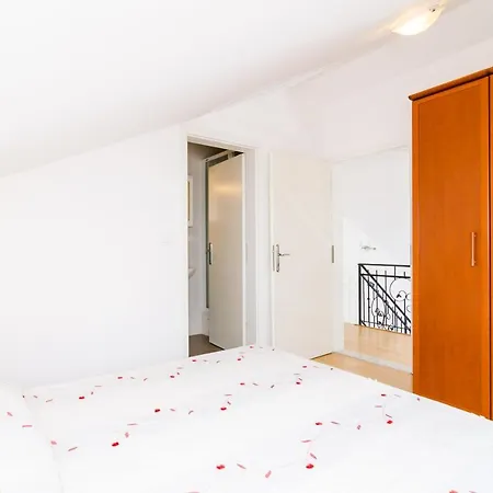 A2- Dream, Separate Entrance, In A Stone-built House, Close To The Sunset Apartment *