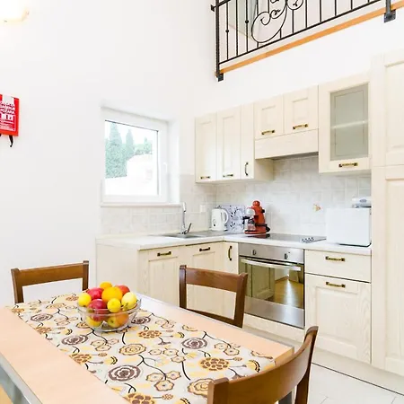 A2- Dream, Separate Entrance, In A Stone-built House, Close To The Sunset * Dubrovnik